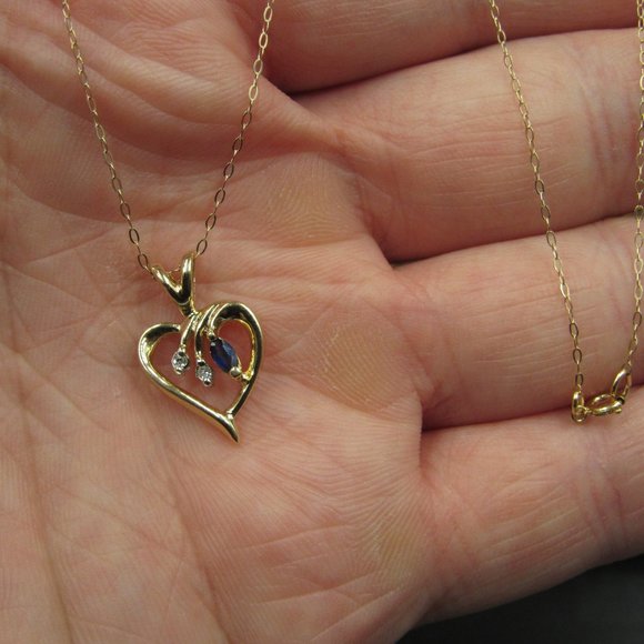 16" 10K Gold White & Blue Topaz Heart Necklace